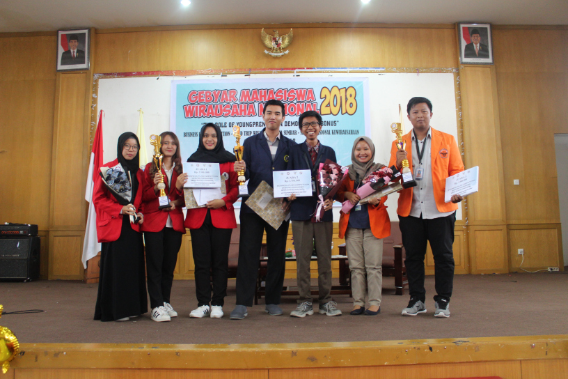 Business Ideas with Empowering Local Farmers, Three IPB Students snatches Two wins at a Time